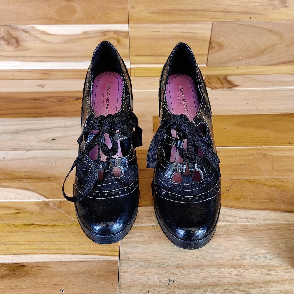 Isaac Mizrahi Black heel shoe